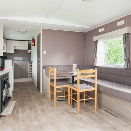 Hoek Mb Zeeuwse Mobile Home מראה חיצוני תמונה